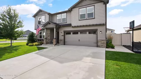 13181 N Telluride Loop, Hayden, ID 83835