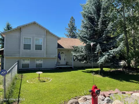 31882 Middle Ave, Spirit Lake, ID 83869