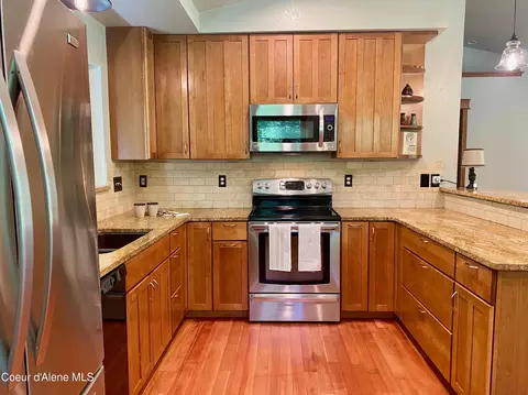 Kitchen - 49 Whodathunkit Rd, Sandpoint, ID 83864 photo 1 of 6