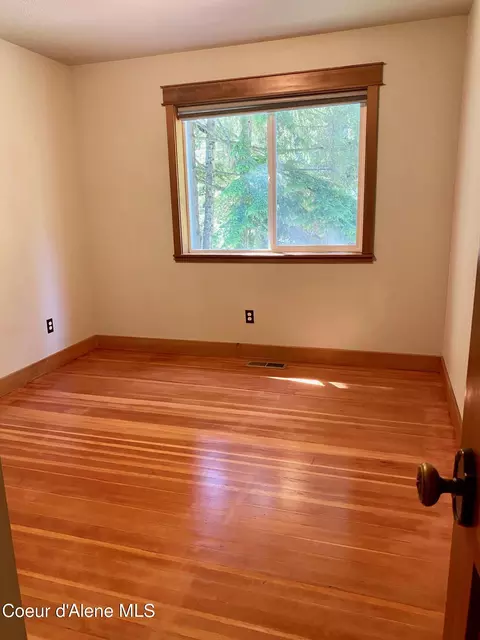 Bedroom - 49 Whodathunkit Rd, Sandpoint, ID 83864 photo 7 of 8