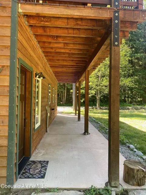 Exterior - 49 Whodathunkit Rd, Sandpoint, ID 83864 photo 4 of 23