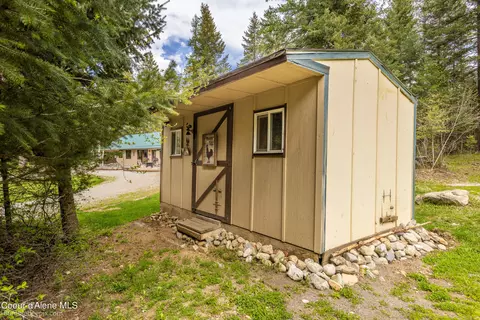 Exterior - 13101 E Shadow Ln, Athol, ID 83801 photo 8 of 15