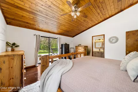 Bedroom - 13101 E Shadow Ln, Athol, ID 83801 photo 2 of 4