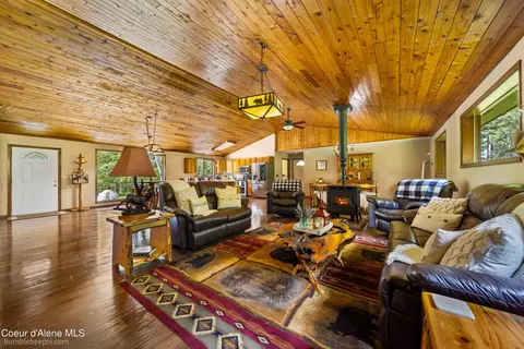 Living - 13101 E Shadow Ln, Athol, ID 83801 photo 1 of 3