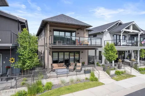 1679 W Bellerive Ln, Coeur D'alene, ID 83814