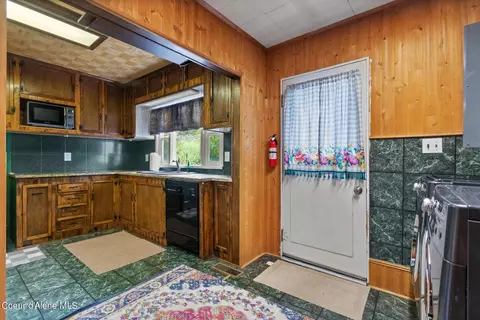 320 Park St, Mullan, ID 83846 photo 9