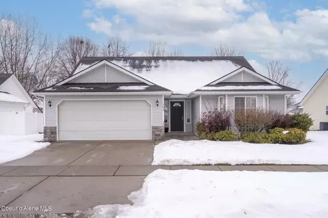 1386 W Sutherland Ct, Hayden, ID 83835