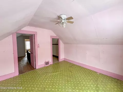 Bedroom - 112 E Market Ave, Kellogg, ID 83837 photo 4 of 7