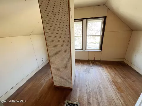 Bedroom - 112 E Market Ave, Kellogg, ID 83837 photo 6 of 7