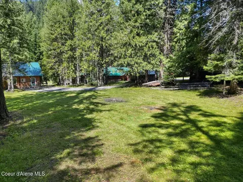 146 Walker Ln, Priest River, ID 83856