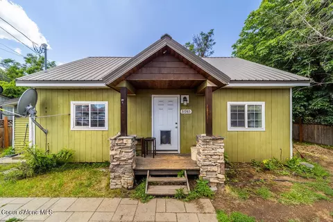 31985 N 5th Ave, Spirit Lake, ID 83869