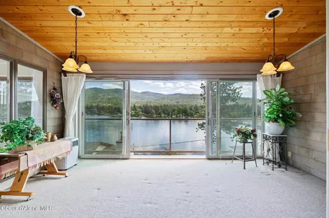 204 E 1st Ave # E-17, Post Falls, ID 83854