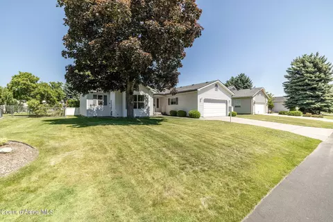 1489 W Progress Dr, Hayden, ID 83835
