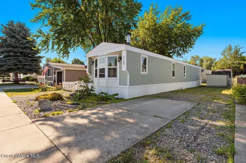 2128 W Yorkshire Ave, Coeur D'alene, ID 83815