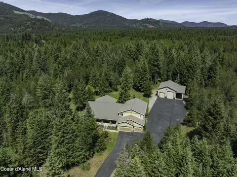 4609 W Stormking Dr, Rathdrum, ID 83858