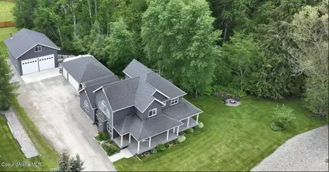 72 Hanley Ln, Sagle, ID 83860