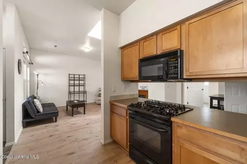 Kitchen - 1602 Pine St #9, Sandpoint, ID 83864 photo 3 of 3