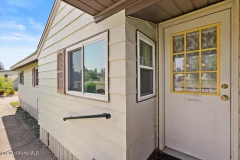 1704 E Strand Ave, Post Falls, ID 83854 photo 4