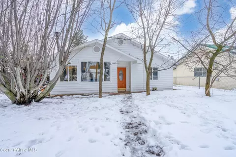 32023 N 4th Ave, Spirit Lake, ID 83869