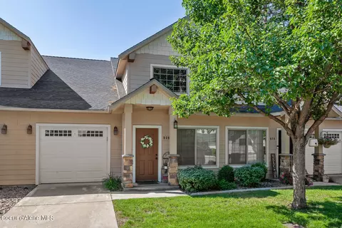 939 W Willow Lake Loop, Coeur D'alene, ID 83815