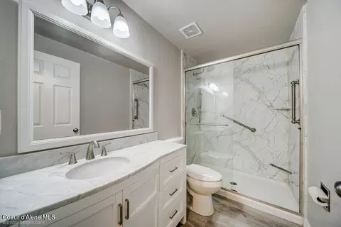 Bath - 270 Jensen Dr, Hayden, ID 83835 photo 1 of 2