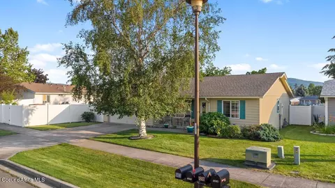 1803 N Windrose Ct, Post Falls, ID 83854