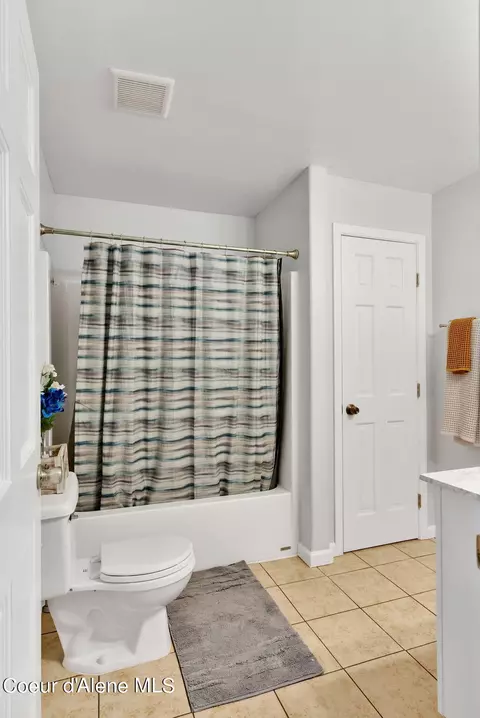 Bath - 26870 N Silver Meadows Loop, Athol, ID 83801 photo 4 of 4