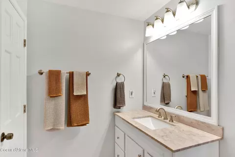 Bath - 26870 N Silver Meadows Loop, Athol, ID 83801 photo 2 of 4