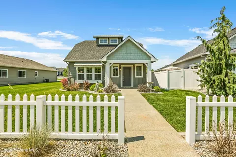 6561 N Descartes Dr, Coeur D'alene, ID 83815