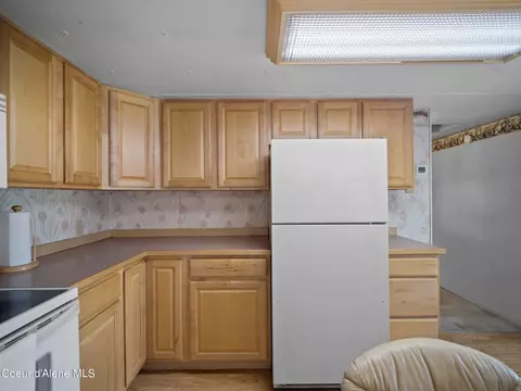 Kitchen - 5959 E Lorraine Dr, Athol, ID 83801 photo 2 of 4