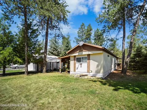 5959 E Lorraine Dr, Athol, ID 83801