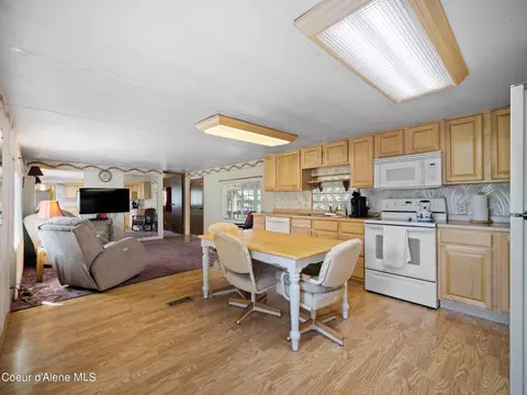 Kitchen - 5959 E Lorraine Dr, Athol, ID 83801 photo 4 of 4