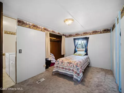 Bedroom - 5959 E Lorraine Dr, Athol, ID 83801 photo 4 of 6
