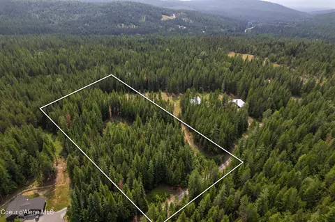 108 Stellar Dr, Sandpoint, ID 83864