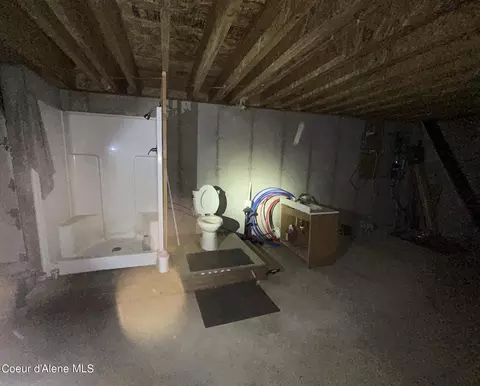 Bath - 3080 Talache Rd, Sagle, ID 83860 photo 1 of 2