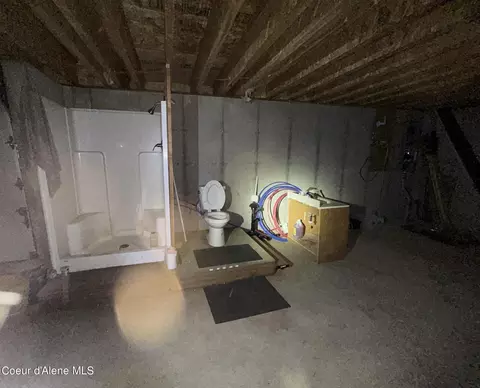 Bath - 3080 Talache Rd, Sagle, ID 83860 photo 2 of 2