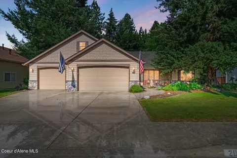 2859 N Sugar Pines Dr, Coeur D'alene, ID 83815