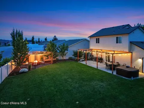13162 N Reward Loop, Rathdrum, ID 83858