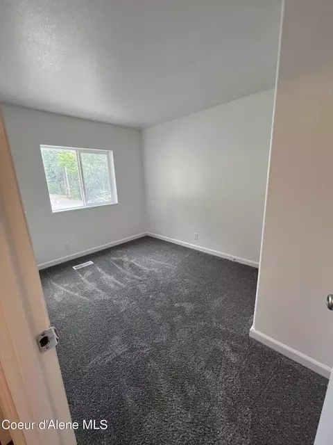 Bedroom - 301 Pine St, Mullan, ID 83846 photo 2 of 2