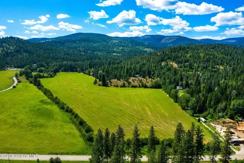755 Curtis Creek Rd, Priest River, ID 83856