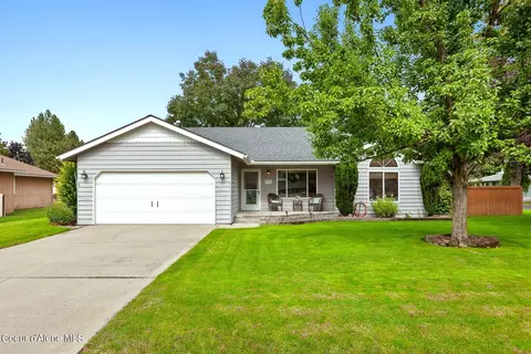 577 E Dana Ct, Hayden, ID 83835
