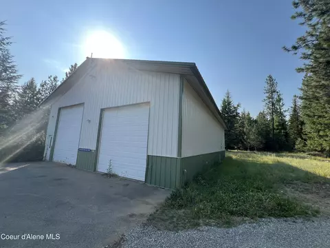 32678 Red Dell Lp Loop, Athol, ID 83801