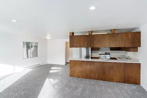 Living - 31 Padre Dr, Sandpoint, ID 83864 photo 2 of 5