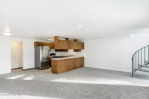 Living - 31 Padre Dr, Sandpoint, ID 83864 photo 1 of 5