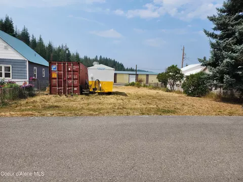 110 H St, Smelterville, ID 83868
