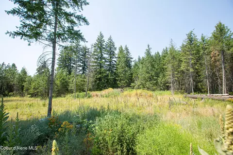 32929 N 6th Ave, Spirit Lake, ID 83869