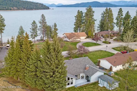 247 Ponder Point Dr, Sandpoint, ID 83864
