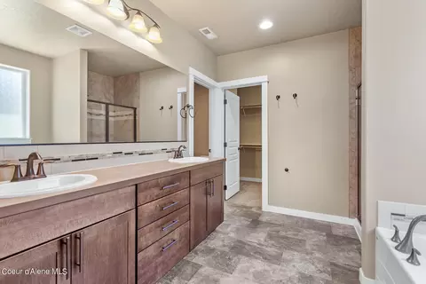 Bath - 3126 E Galway Cir, Post Falls, ID 83854 photo 1 of 3