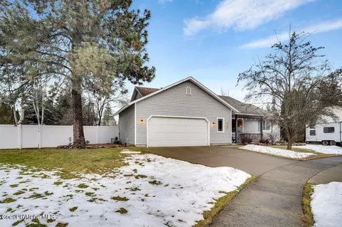 725 E Vintage Ct, Coeur D'alene, ID 83815