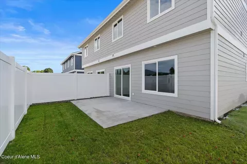 Exterior - 121 E Lobo Loop, Hayden, ID 83835 photo 5 of 6